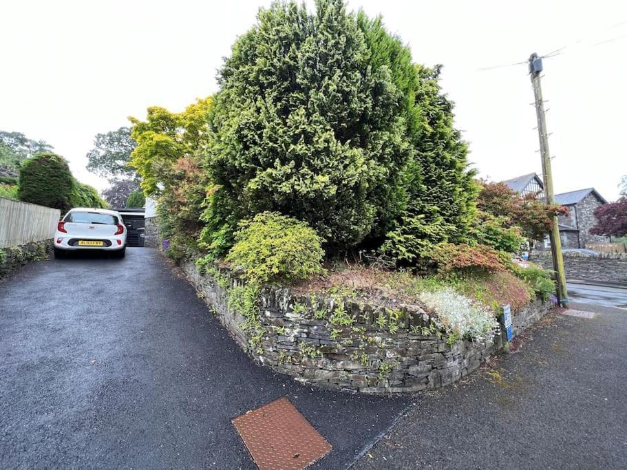 Cheerful 3 Bedroom Cottage In Central Location アンブルサイド エクステリア 写真